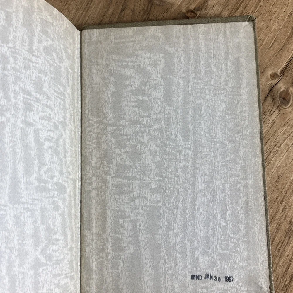 The Rug and Carpet‎ Book  by Mildred Jackson O'Brien  HB  1946. First Printing